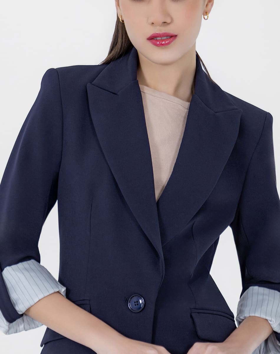 SHYLA| Sleek Cuffed Sleeve Blazer
