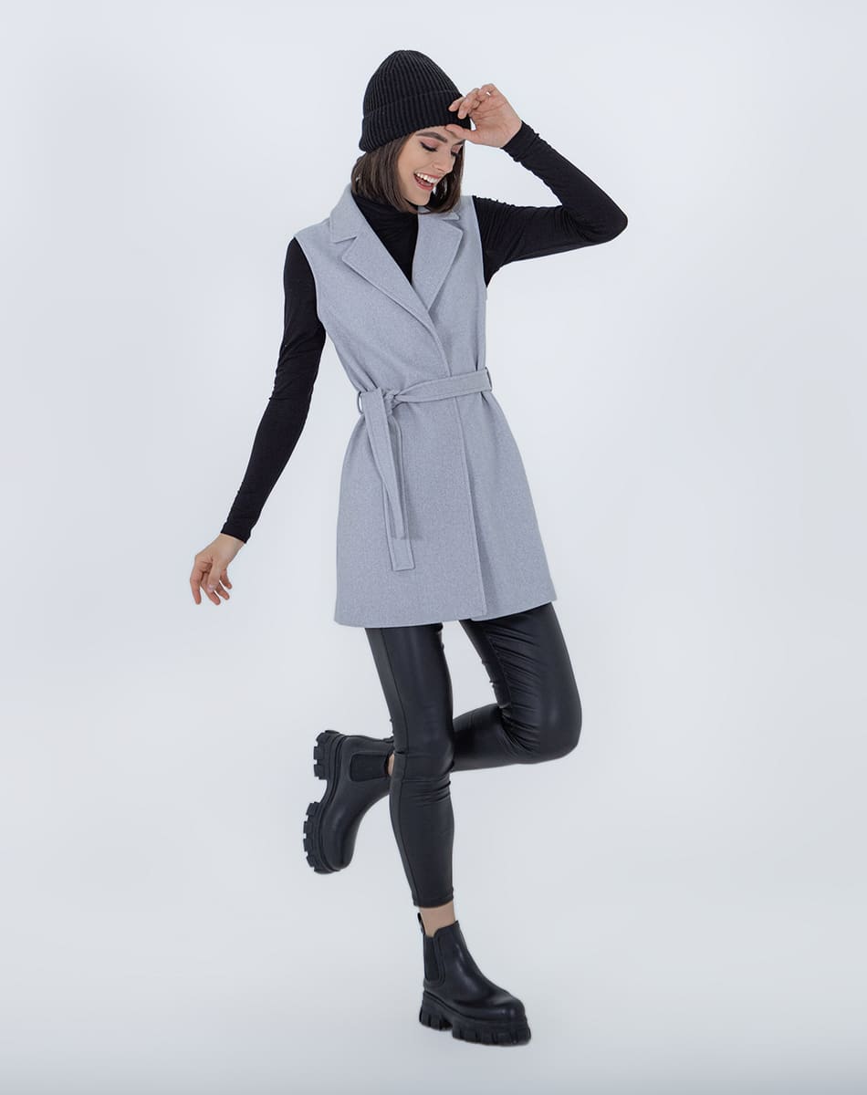 Vest With Double Lapeled Tape