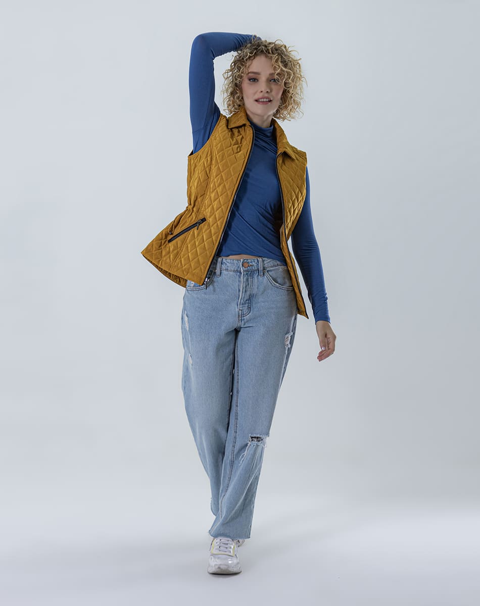 Quilted vest with pockets