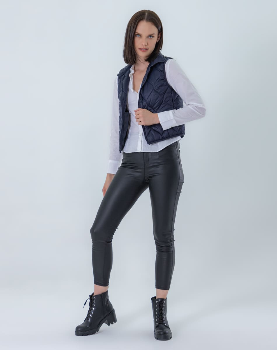 Sport Type Vest.