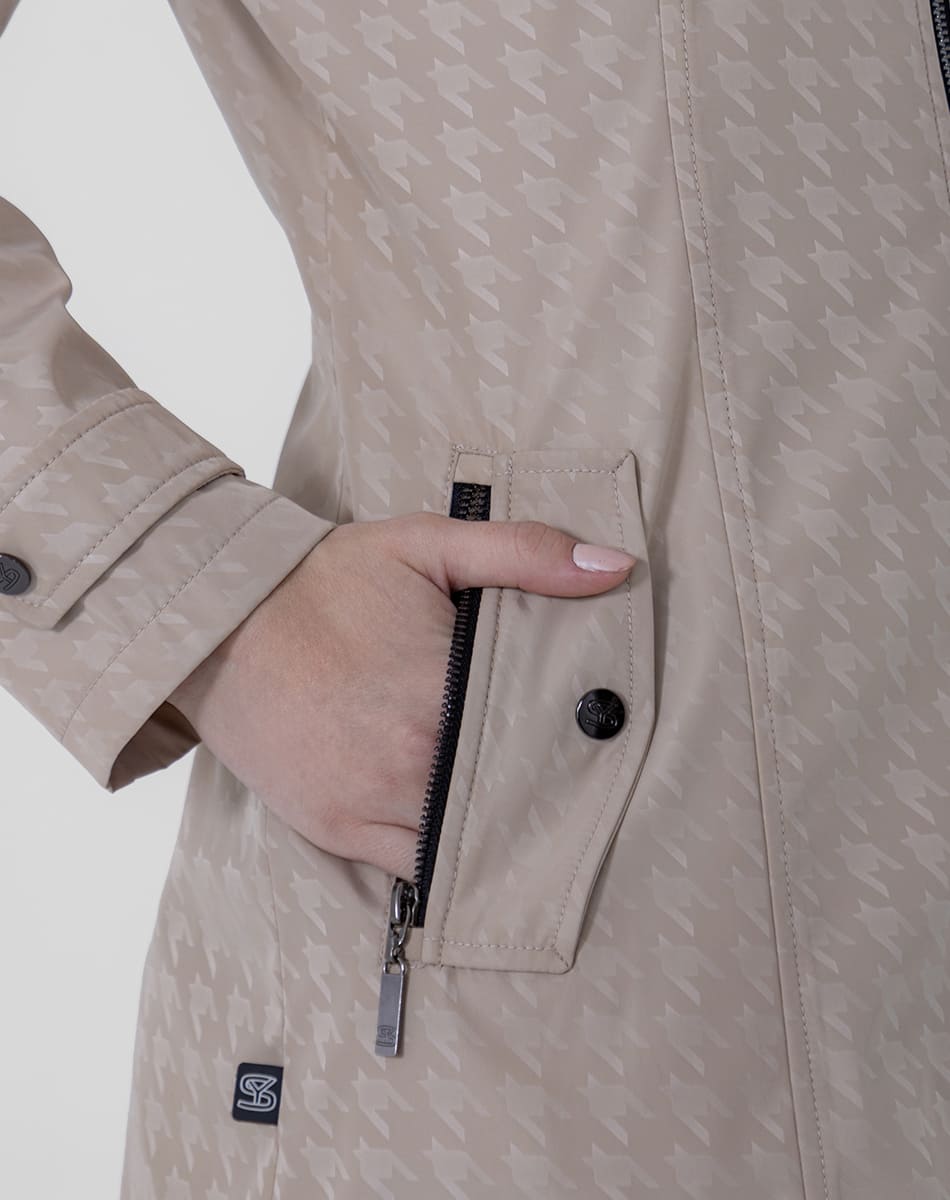 SHYLA | Sporty Short Trench Coat with Print
