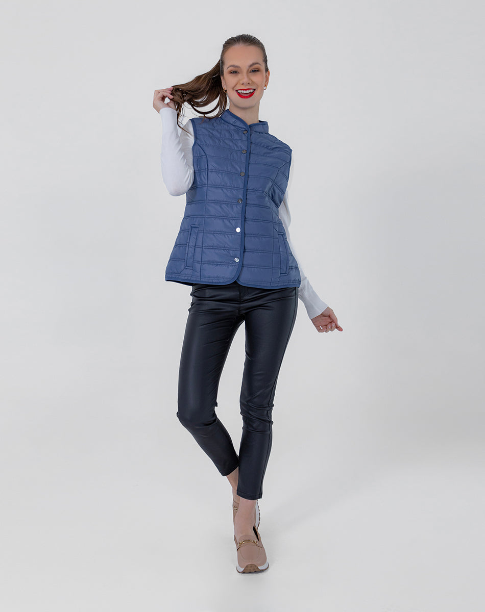Quilted vest with mao collar
