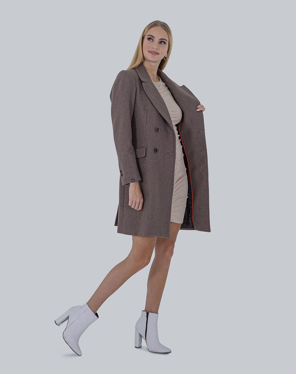 ClassicaL double breasted coat