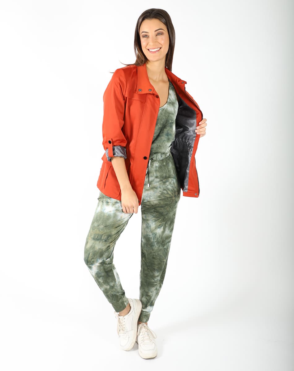 Short trench coat