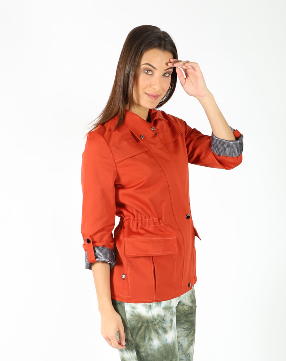 Short trench coat