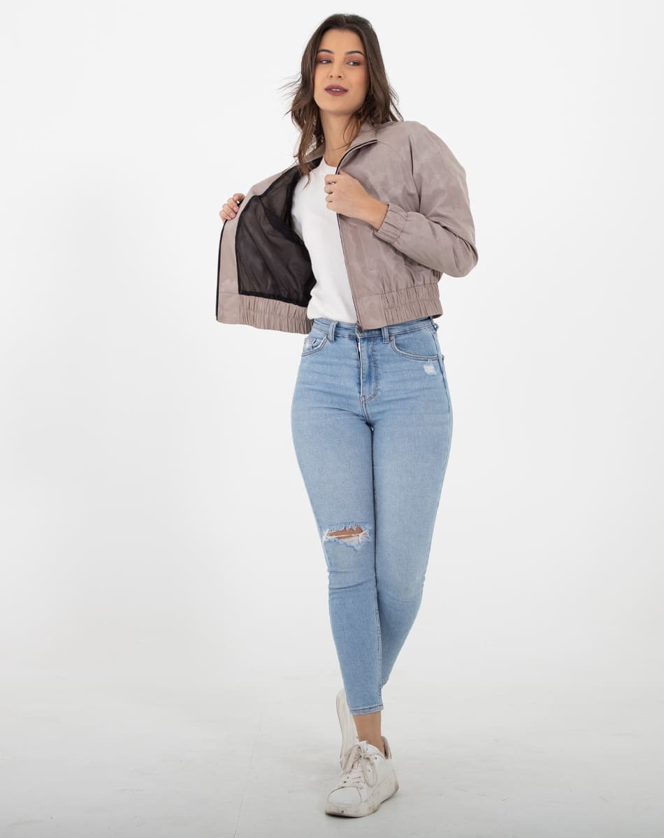 Short length raincoat