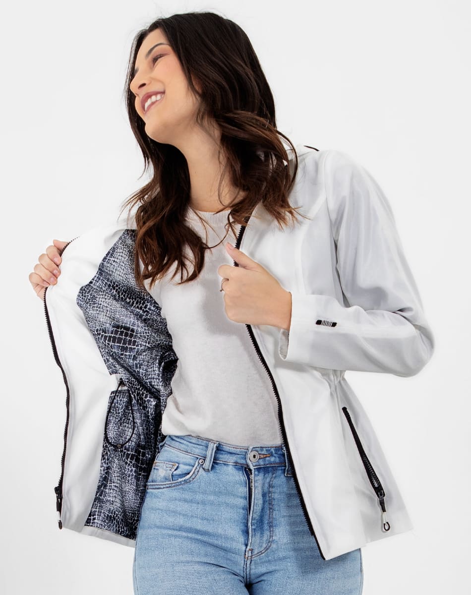 Sport raincoat