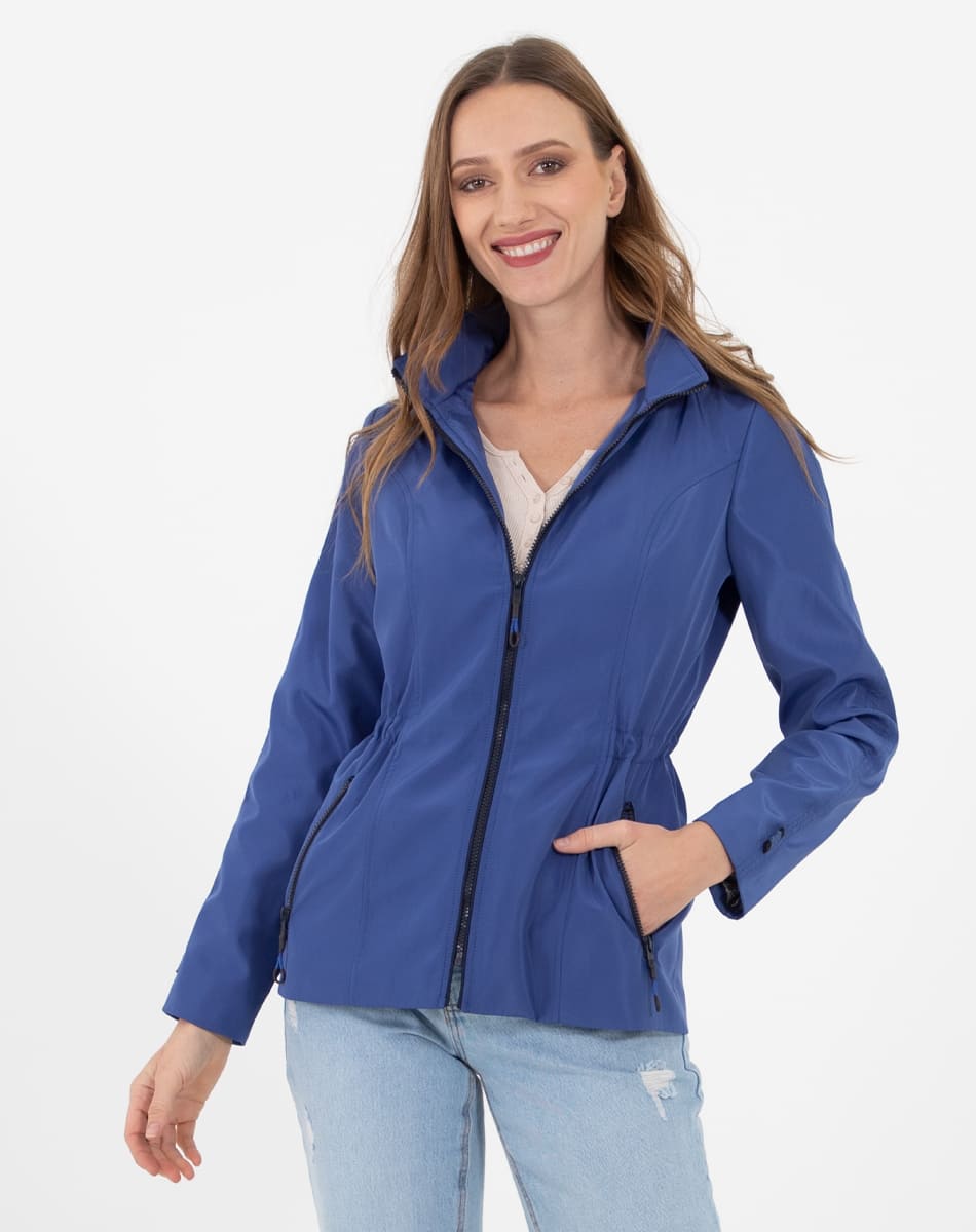 Sport raincoat
