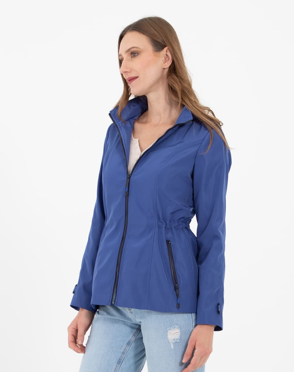 Sport raincoat