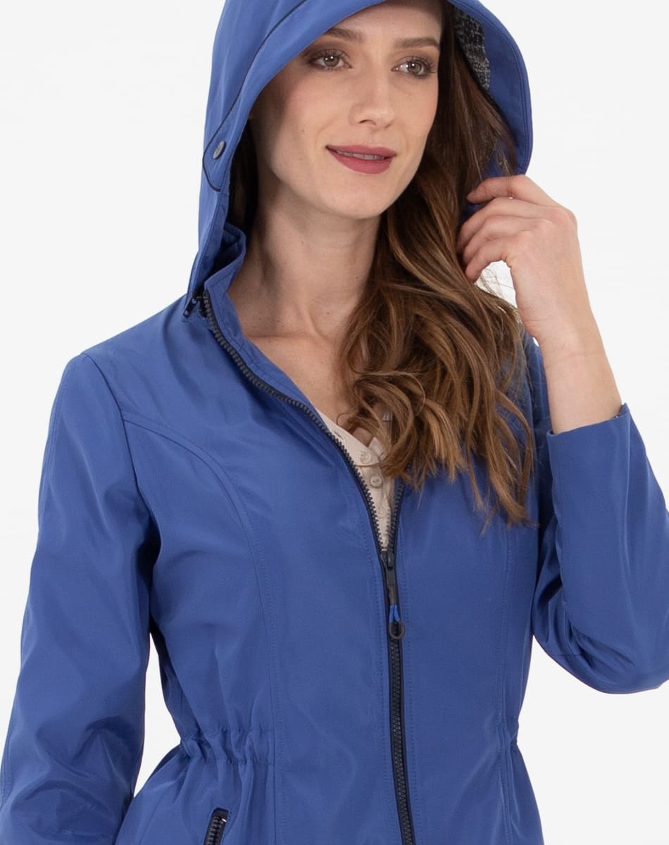 Sport raincoat