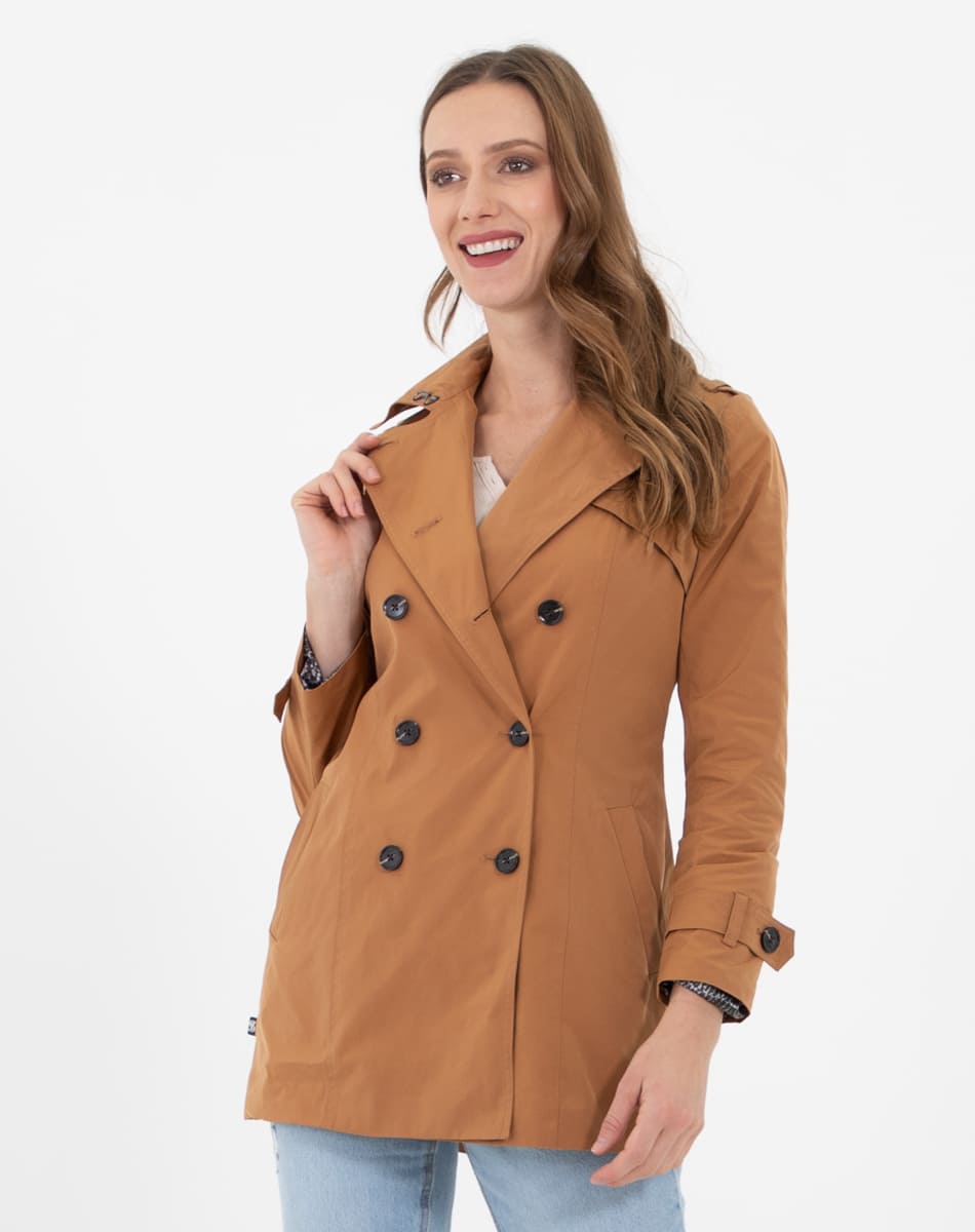 Traditional raincoat