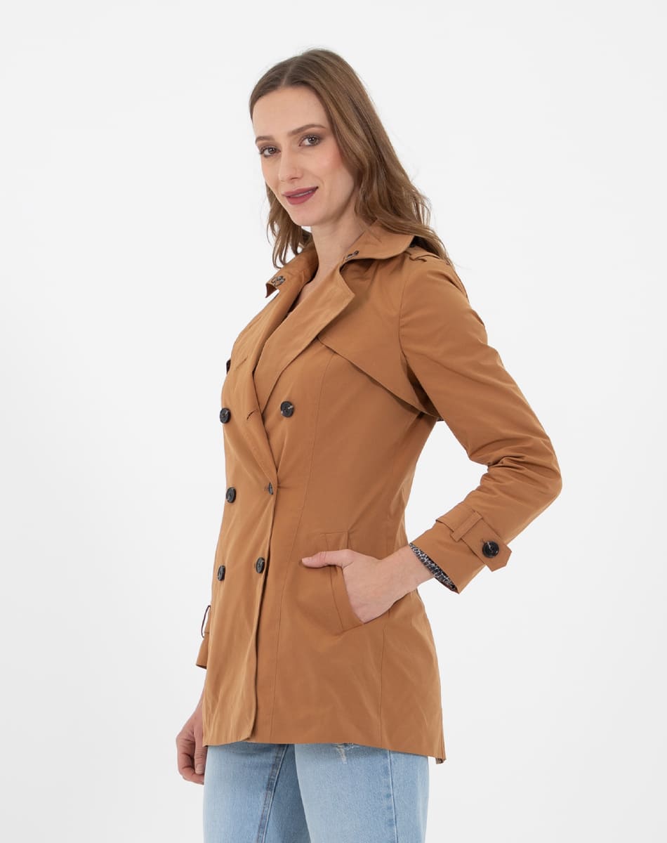 Traditional raincoat