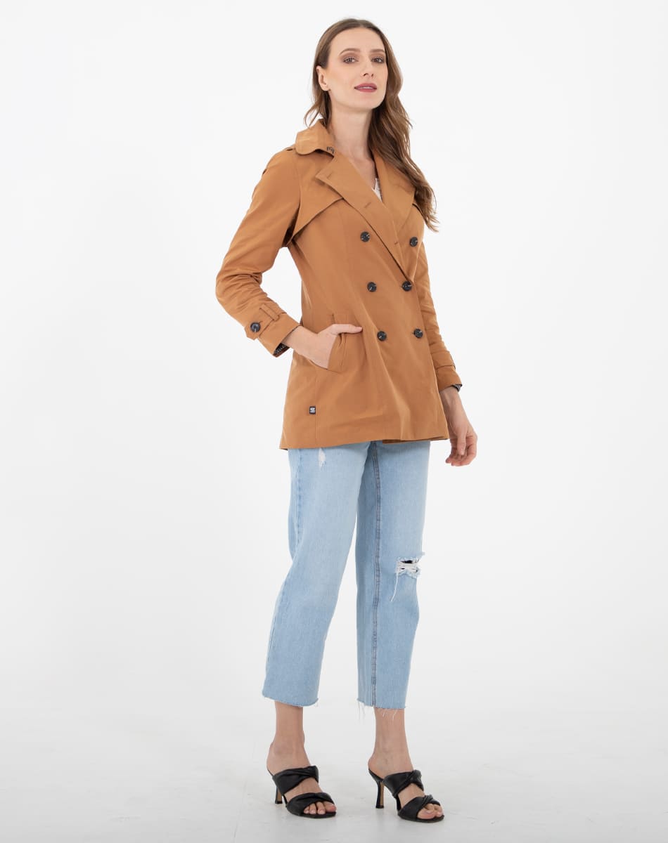 Traditional raincoat