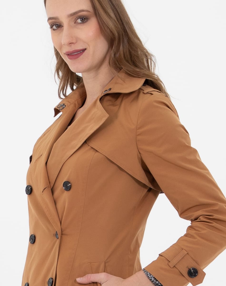 Traditional raincoat