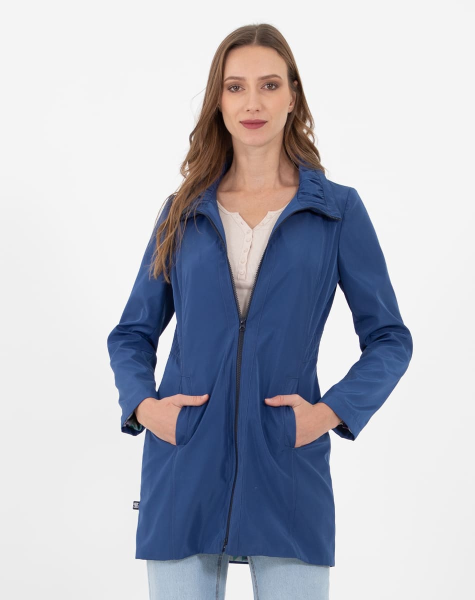 Traditional raincoat