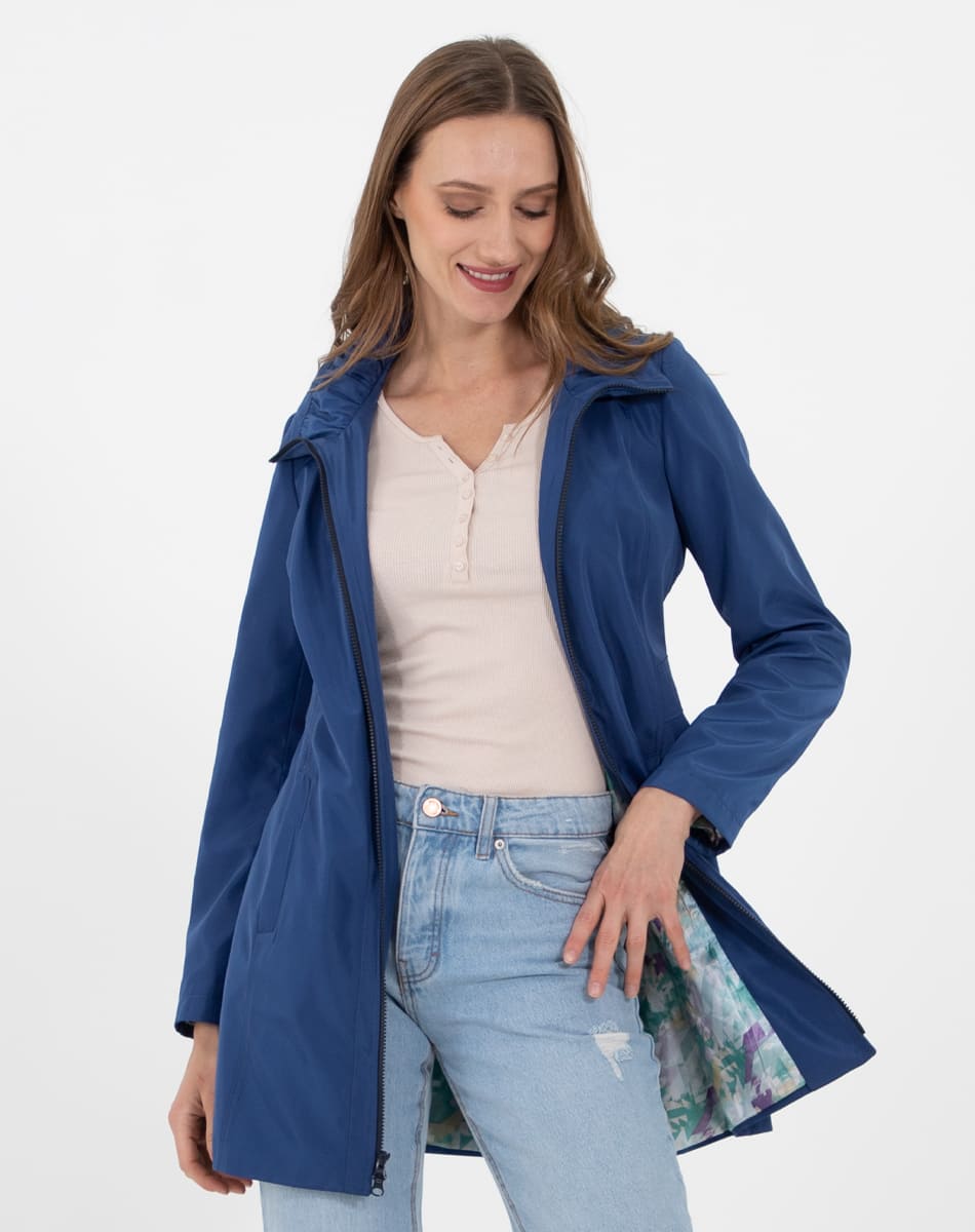 Traditional raincoat