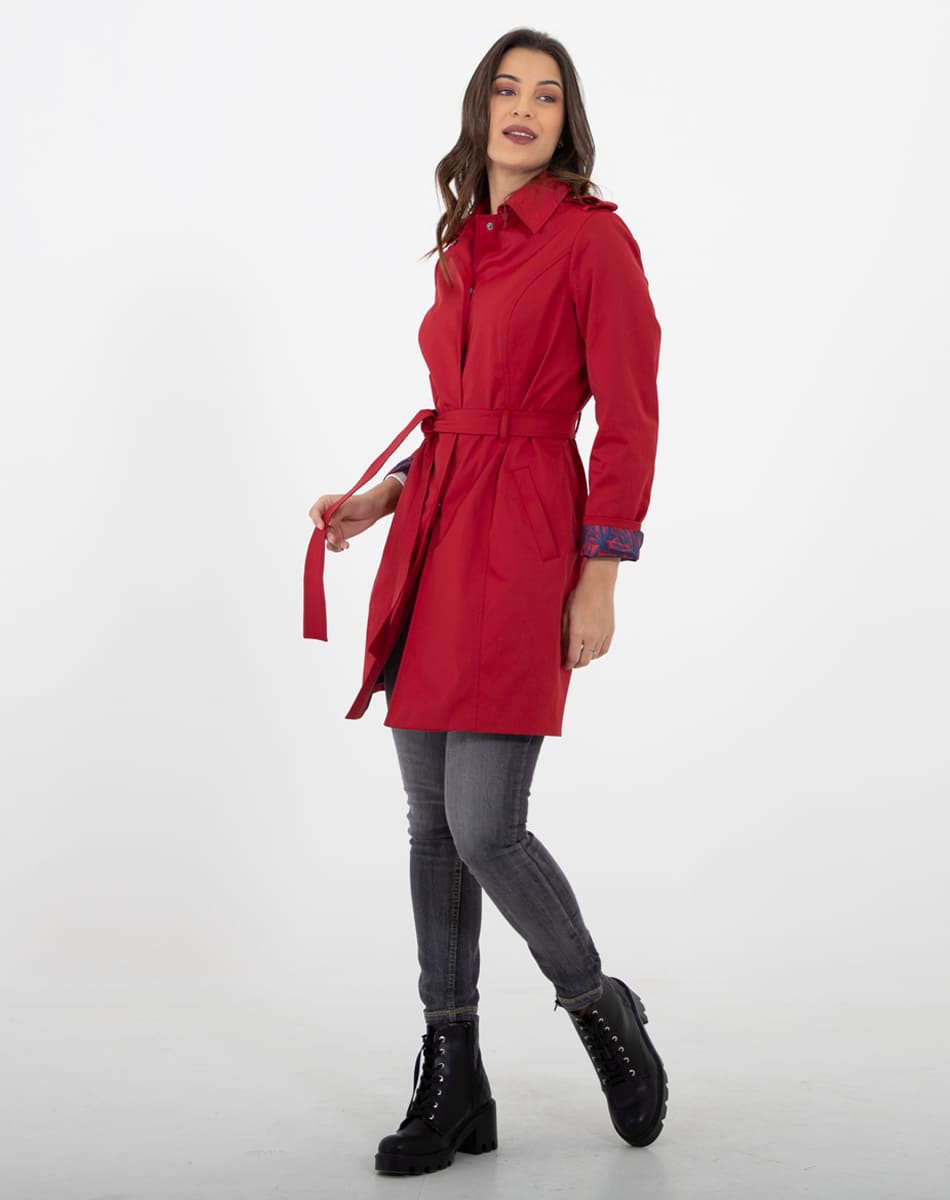 Tie up traditional raincoat