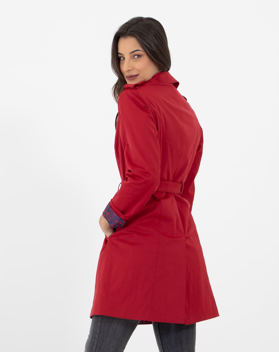 Tie up traditional raincoat