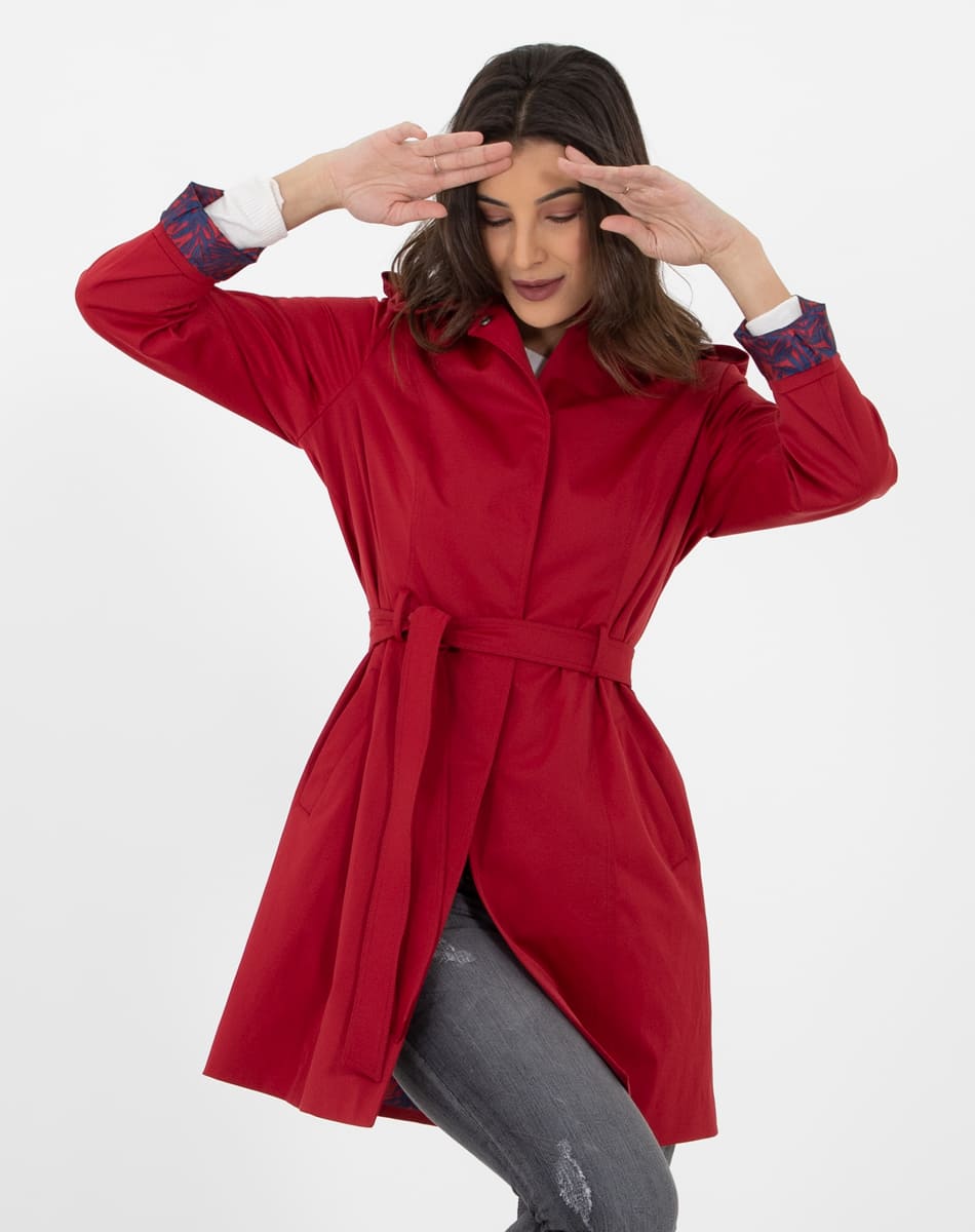Tie up traditional raincoat