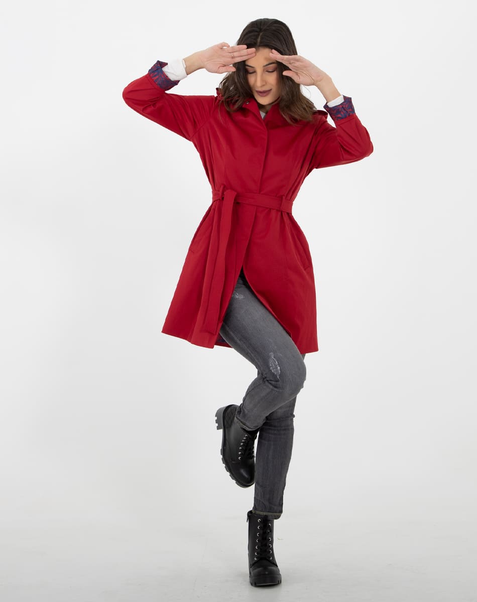 Tie up traditional raincoat
