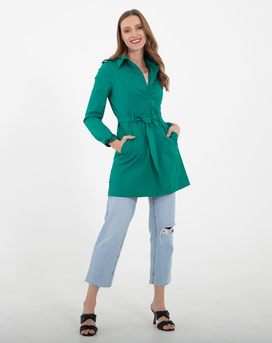 Tie up traditional raincoat