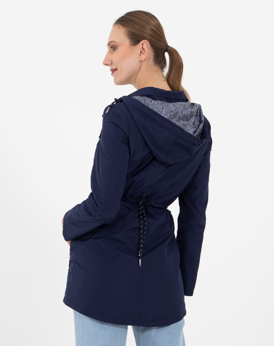 Light hooded raincoat