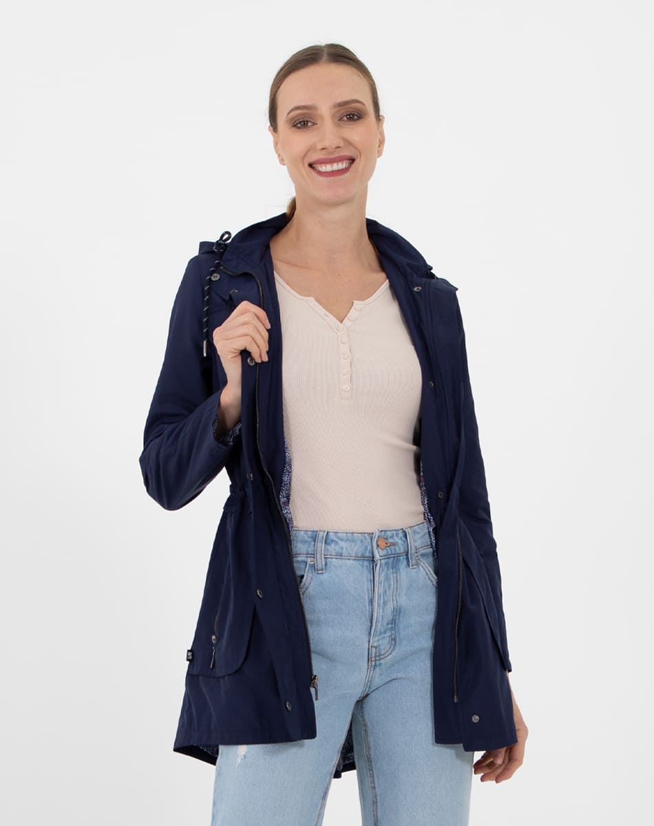 Light hooded raincoat