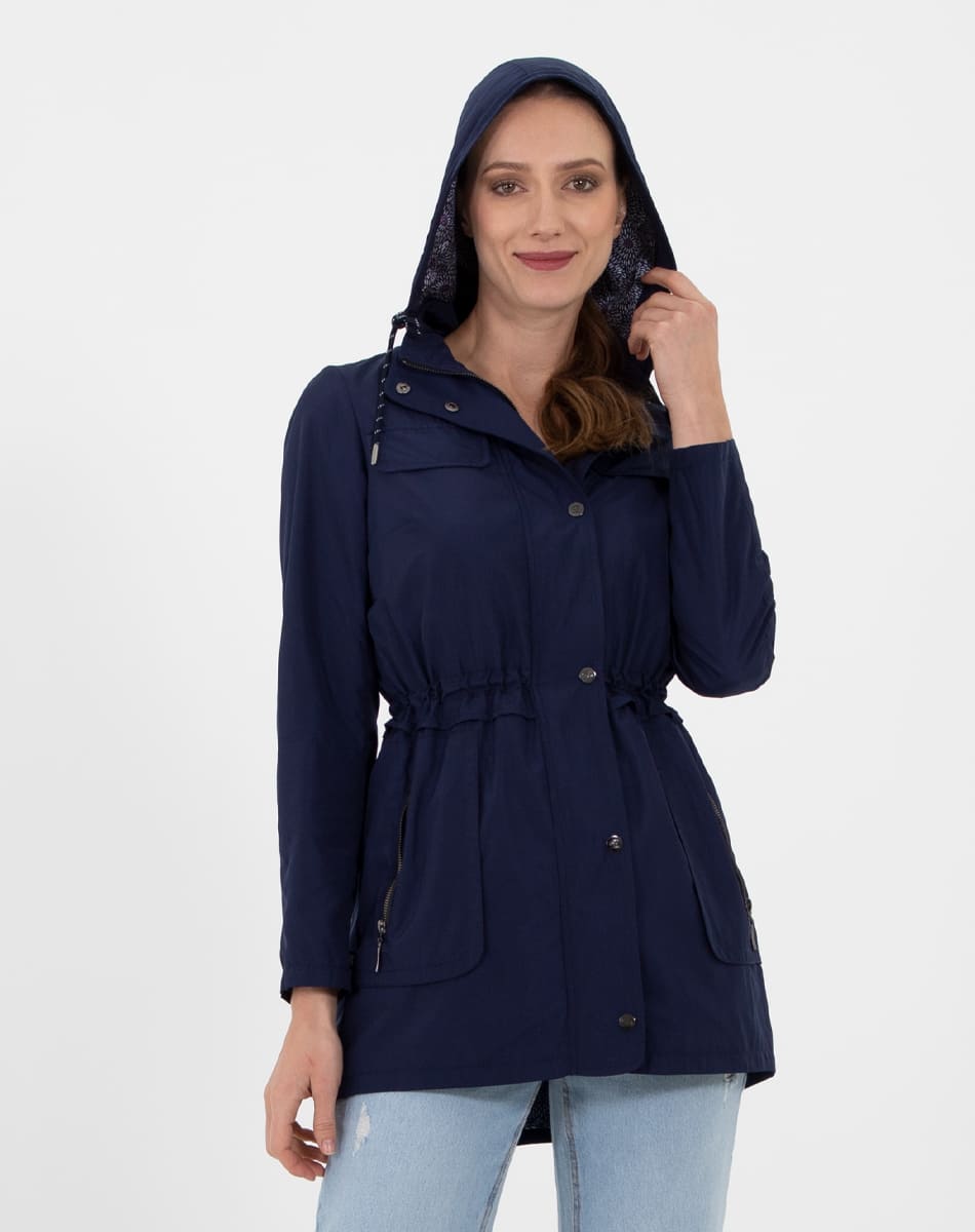 Light hooded raincoat