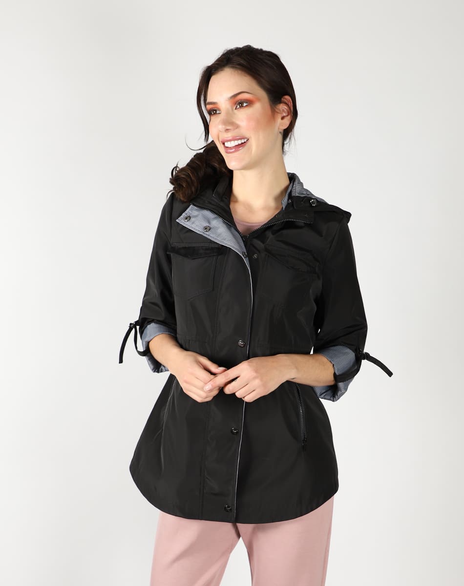 Trench coat with detachable cap