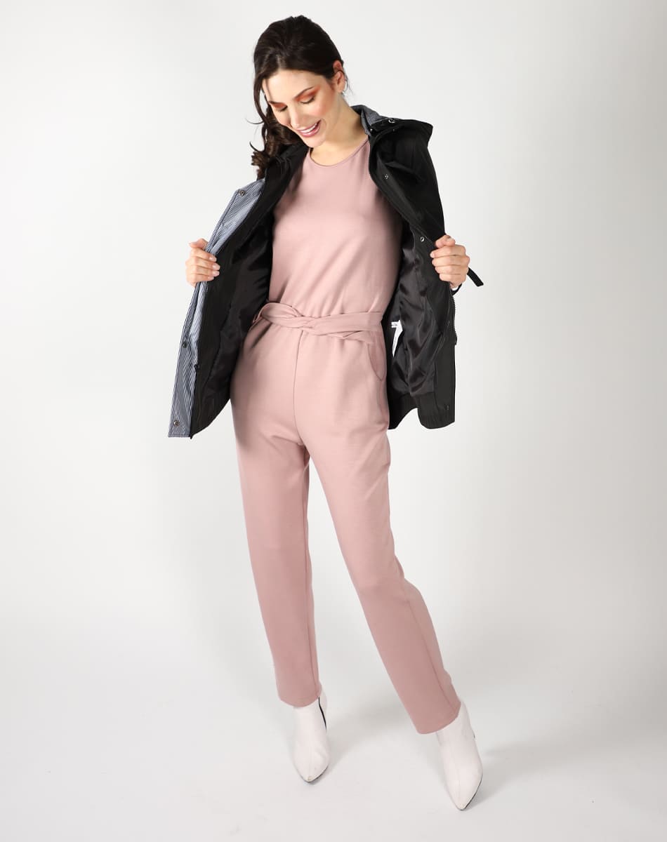 Trench coat with detachable cap