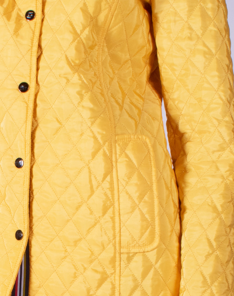 Detachable hood jacket