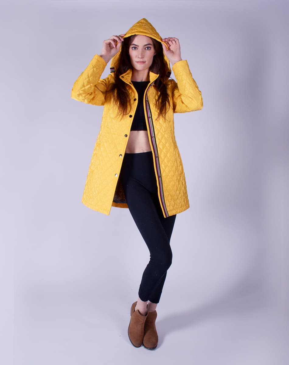 Detachable hood jacket