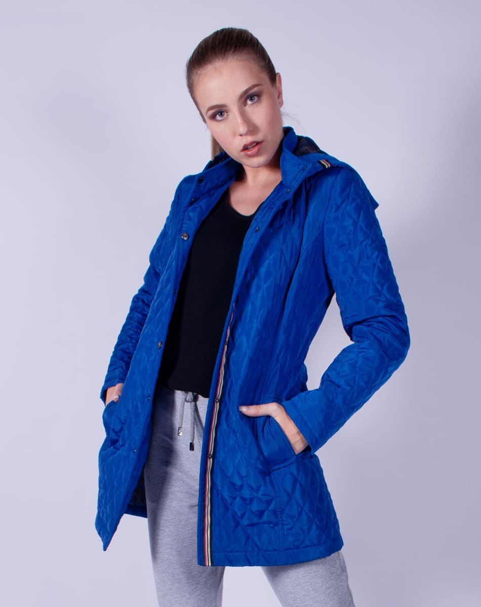 Detachable hood jacket