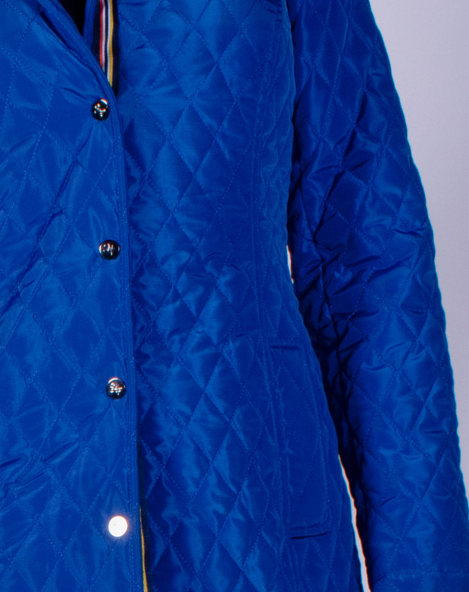 Detachable hood jacket