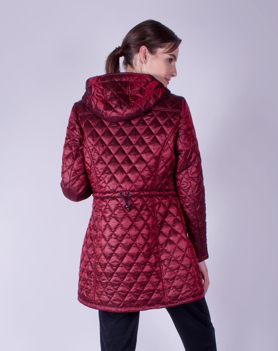 Capitoned jacket with hat
