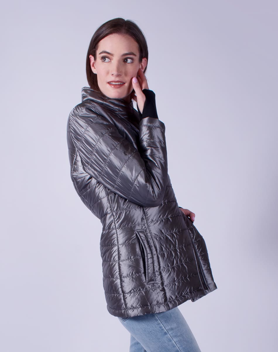 Jacket with integrated cuffs