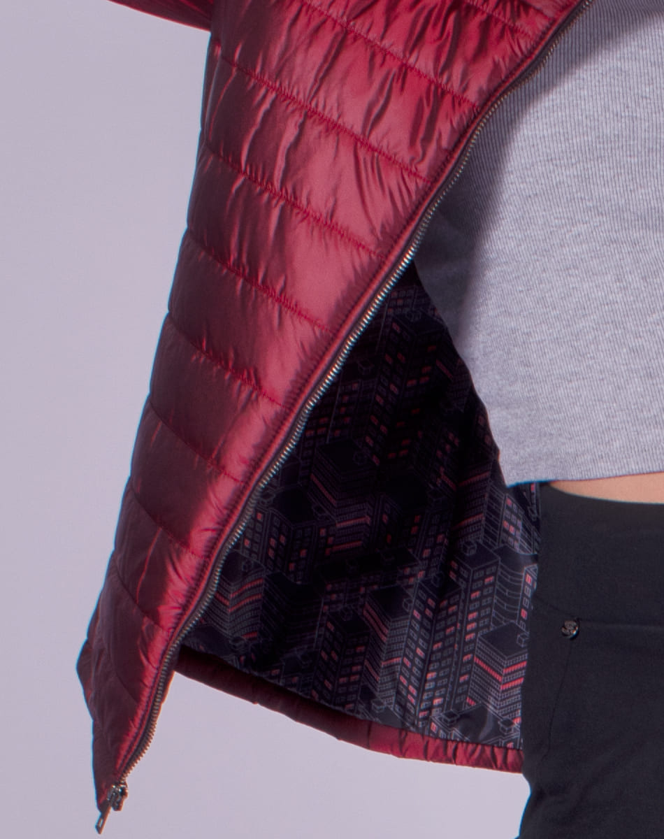 Jacket with integrated cuffs