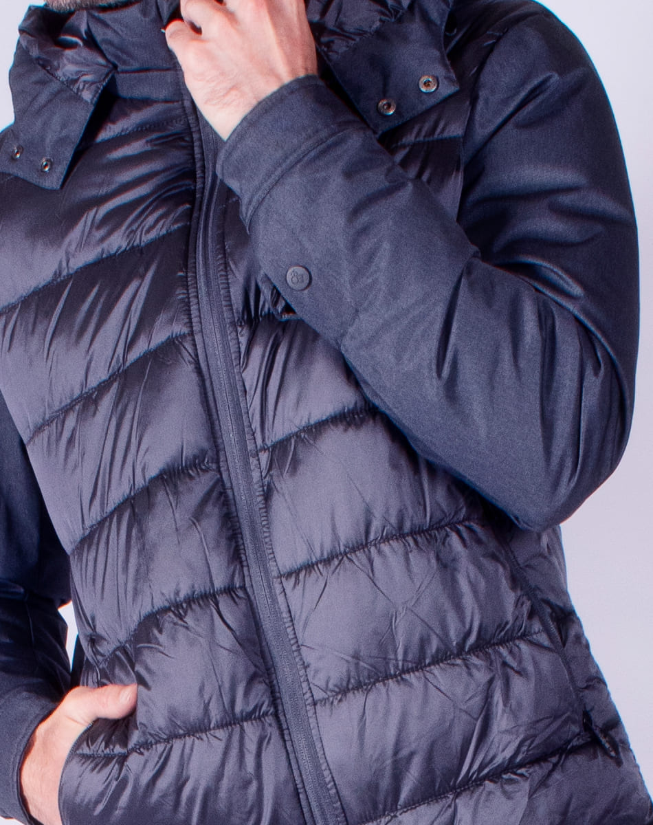 Detachable hood jacket