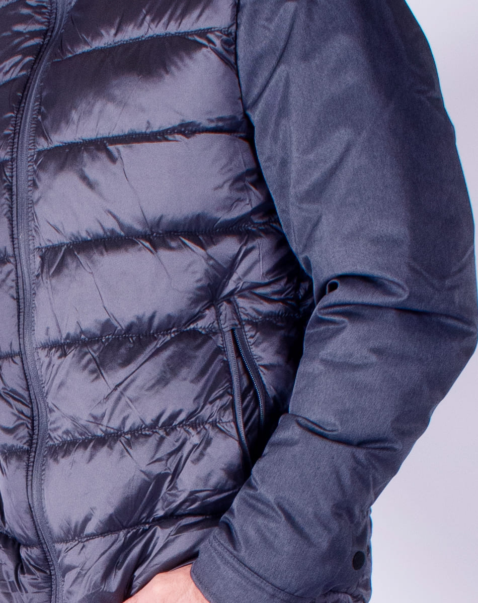 Detachable hood jacket
