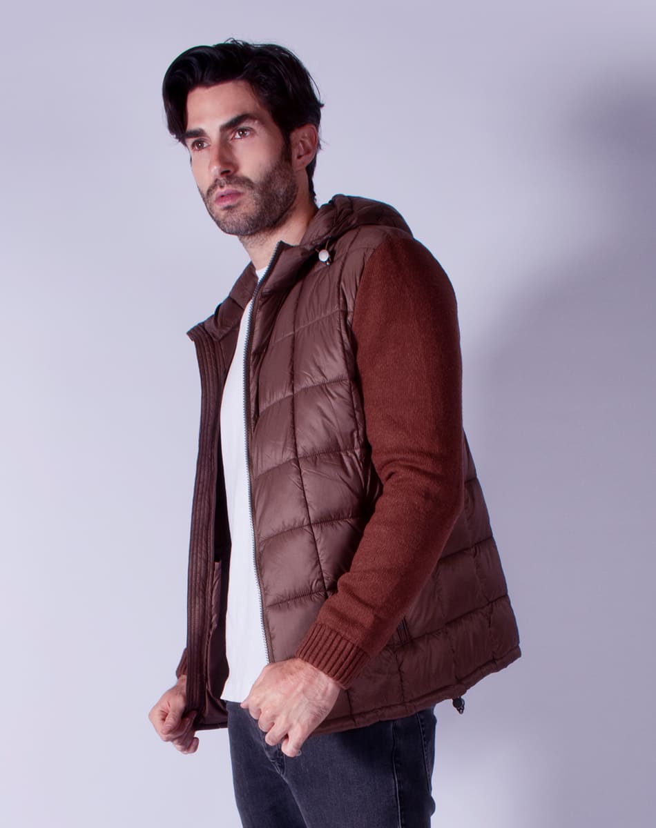 Detachable hood jacket