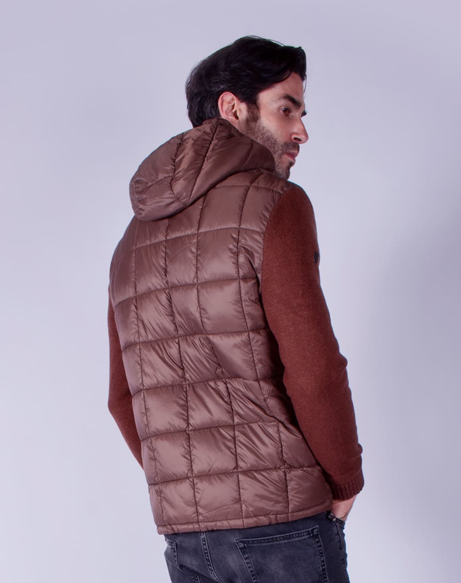 Detachable hood jacket