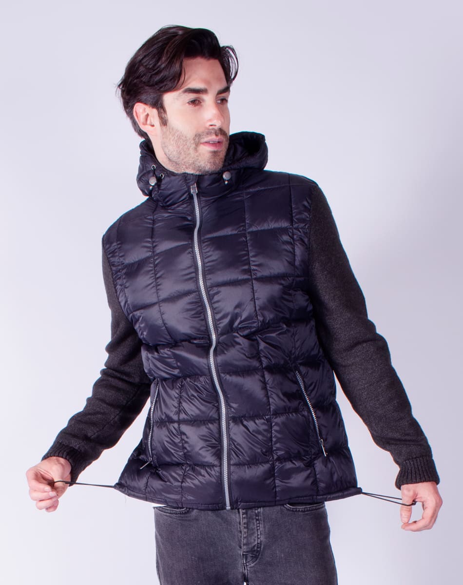 Detachable hood jacket