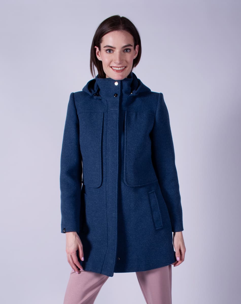 Coat with detachable hood
