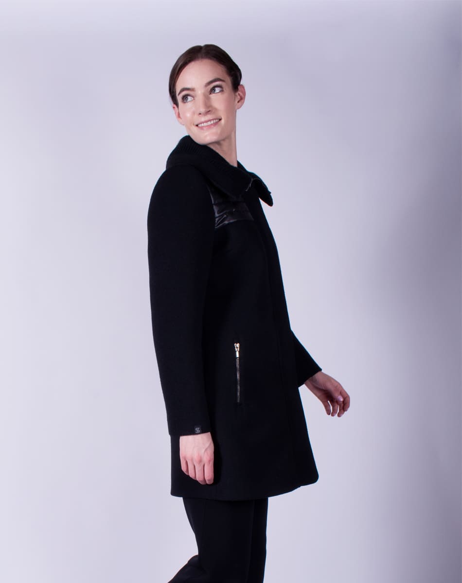 Coat combination of textures
