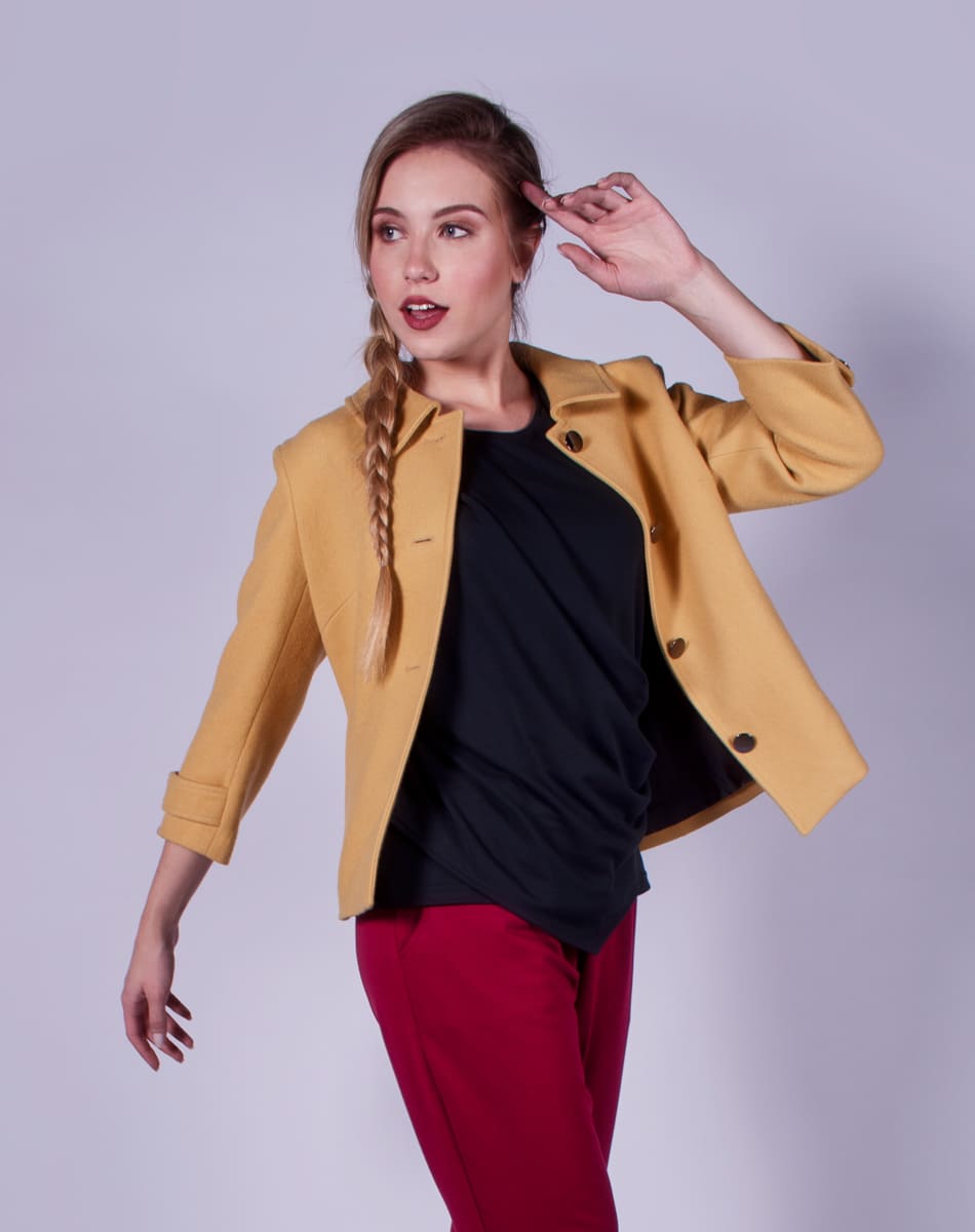 Short coat