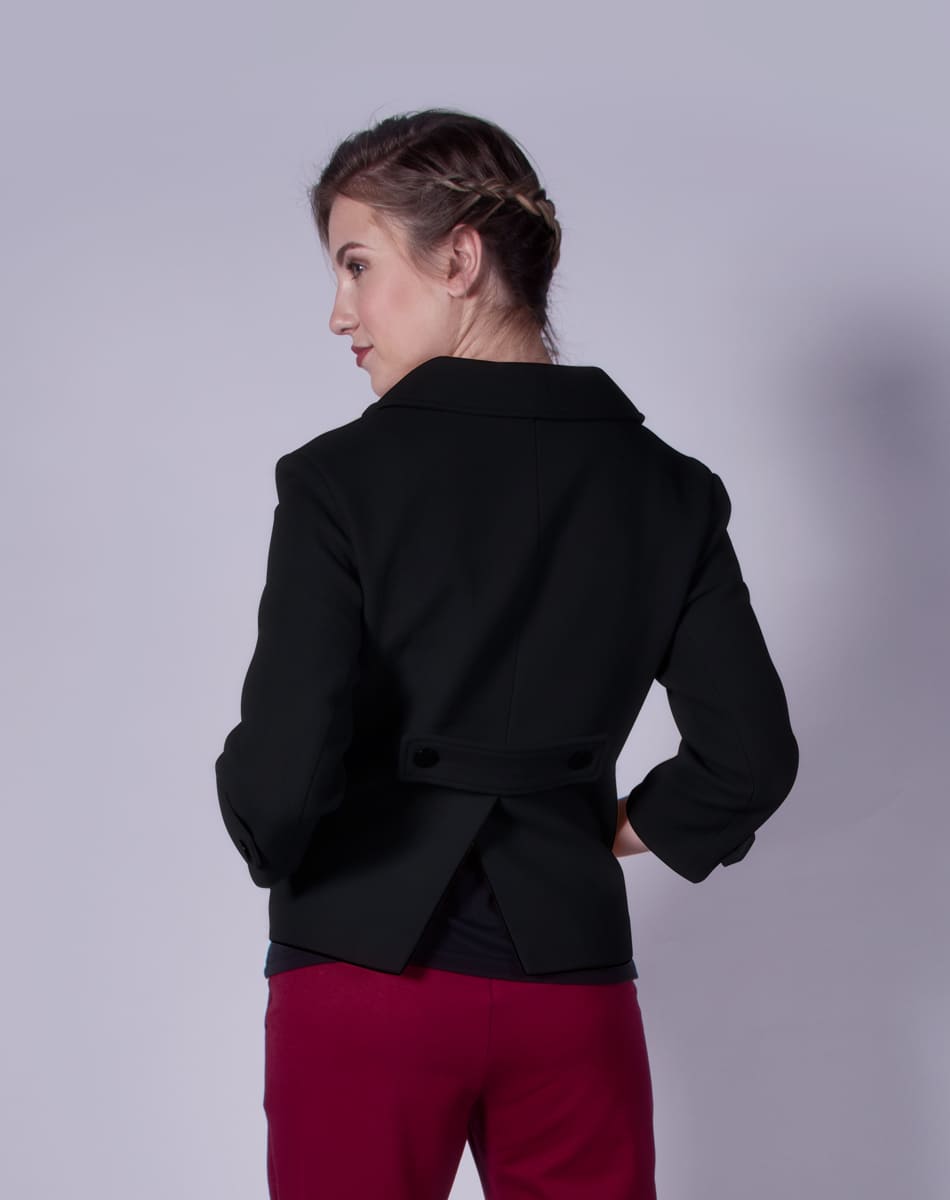 Short coat