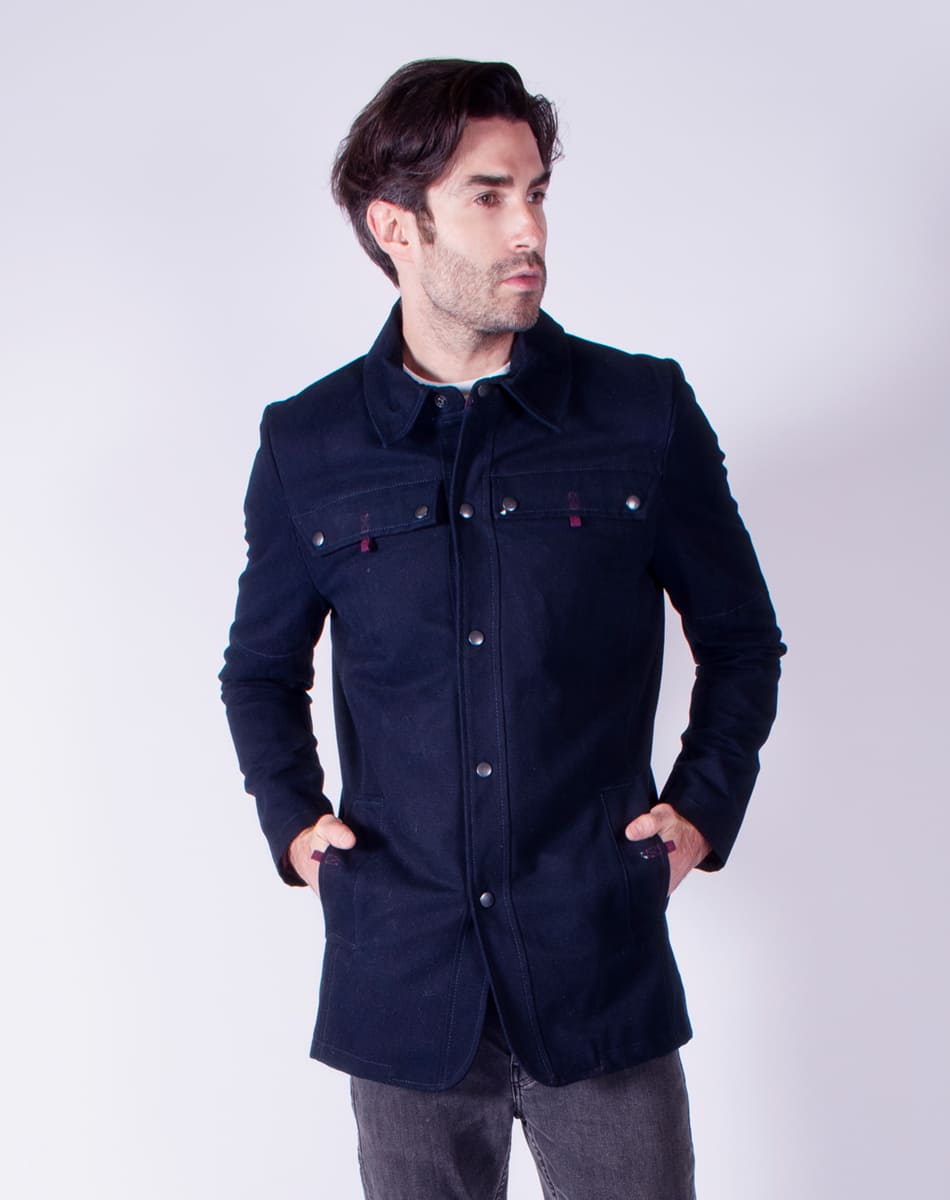 Street style trench coat