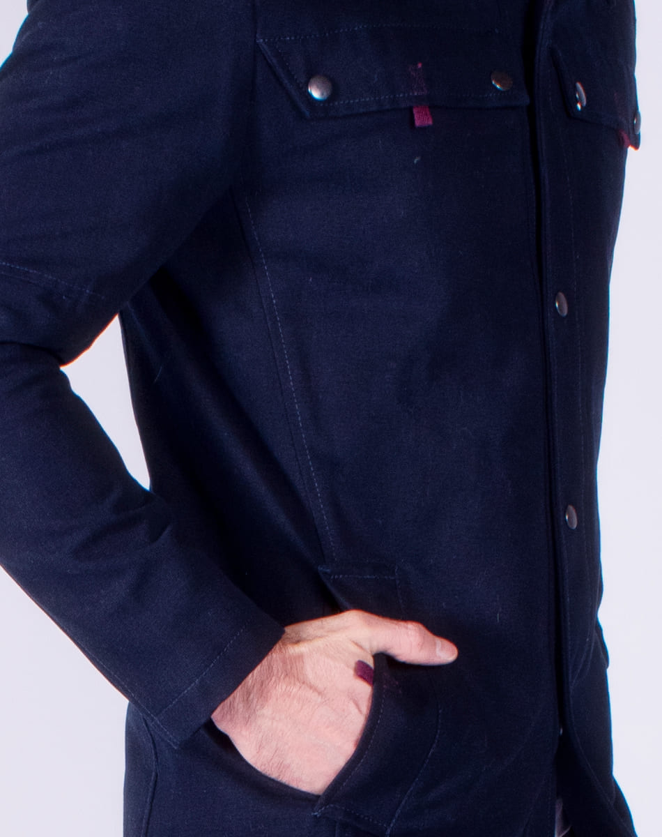 Street style trench coat
