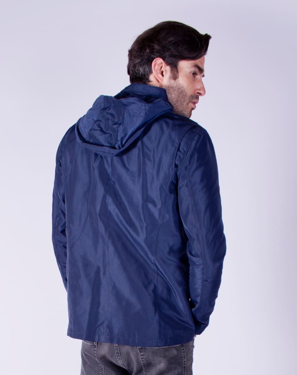 Water repellent lightwear