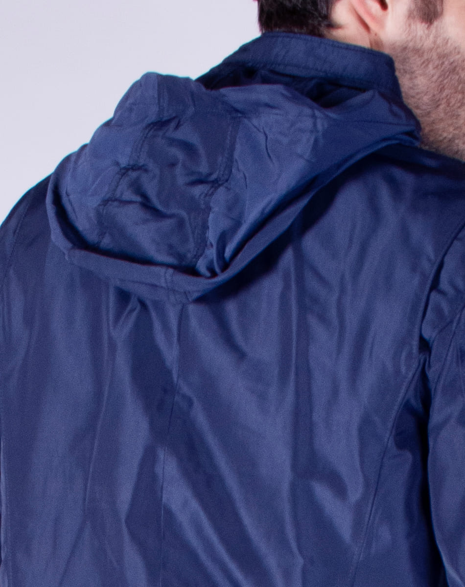 Water repellent lightwear